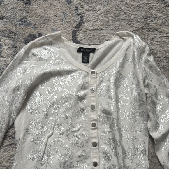 White House Black Market Silver and Cream Cardigan - Picture 3 of 4